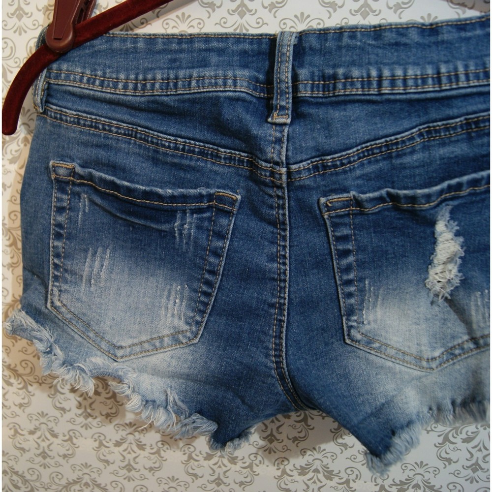 YMI Jr Sz 3 Embroidered Denim Shorts Floral Distressed High Rise Poly Cotton - Picture 7 of 11